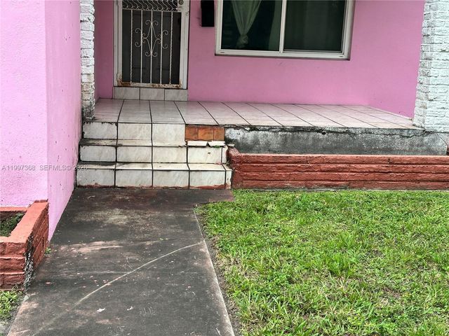 9100 N Miami Avenue, Miami Shores, FL 33150