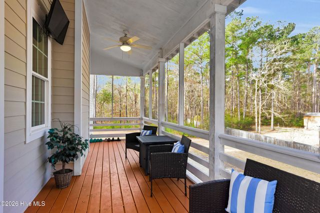 61 Spinnaker Point Road N, Oriental, NC 28571