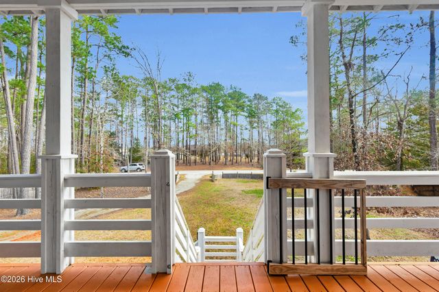 61 Spinnaker Point Road N, Oriental, NC 28571