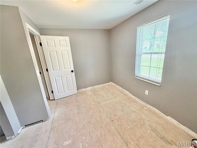 1408 W Congress Street, Pacific, MO 63069