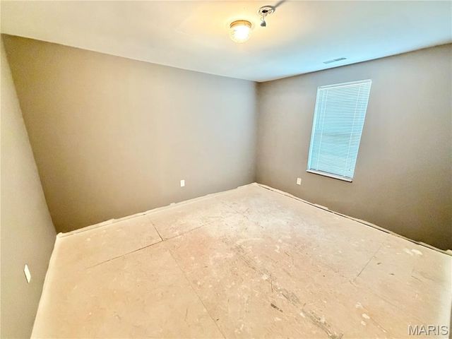 1408 W Congress Street, Pacific, MO 63069