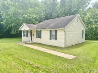 1408 W Congress Street, Pacific, MO 63069