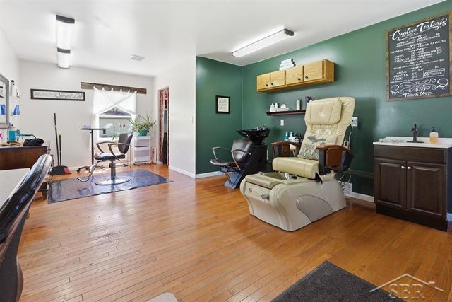 626 E Forestlawn Drive, Midland, MI 48640