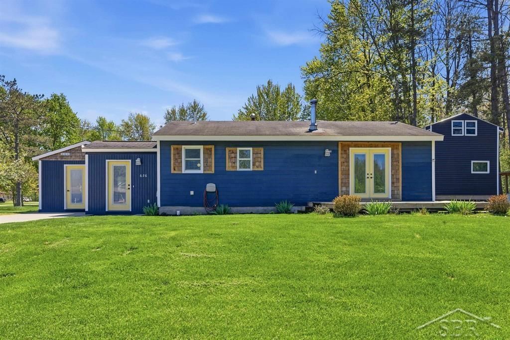 626 E Forestlawn Drive, Midland, MI 48640