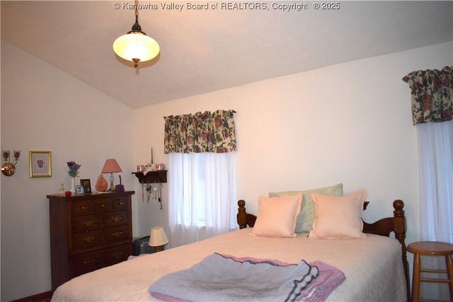 882 Patterson Drive, Elkview, WV 25071