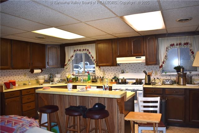 882 Patterson Drive, Elkview, WV 25071