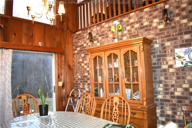 882 Patterson Drive, Elkview, WV 25071