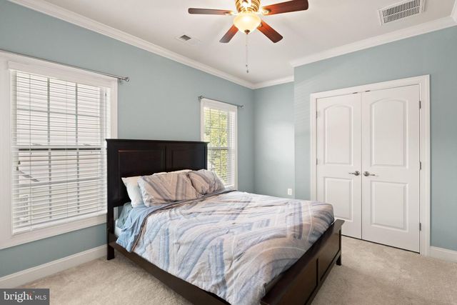 6874 NOYES AVE, Haymarket, VA 20169