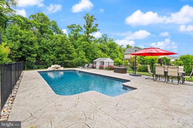 6874 NOYES AVE, Haymarket, VA 20169