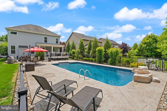 6874 NOYES AVE, Haymarket, VA 20169