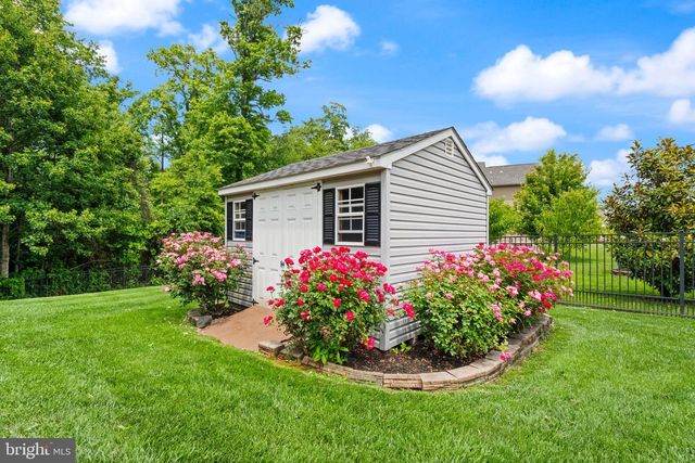 6874 NOYES AVE, Haymarket, VA 20169