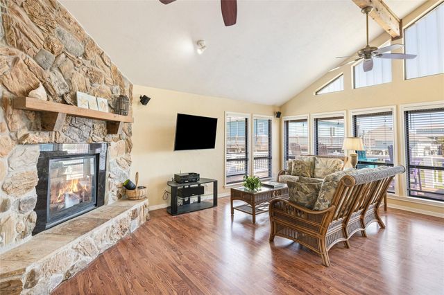 3040 Carioca Court, Crystal Beach, TX 77650