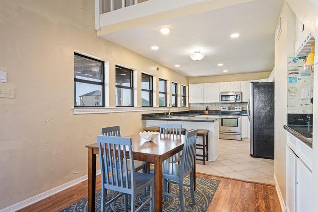 3040 Carioca Court, Crystal Beach, TX 77650