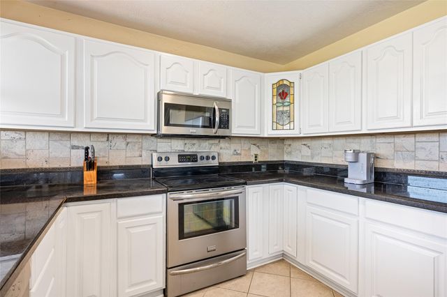 3040 Carioca Court, Crystal Beach, TX 77650