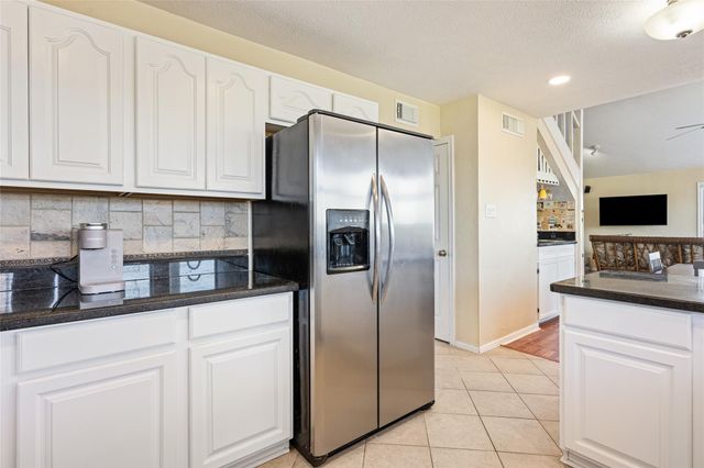 3040 Carioca Court, Crystal Beach, TX 77650
