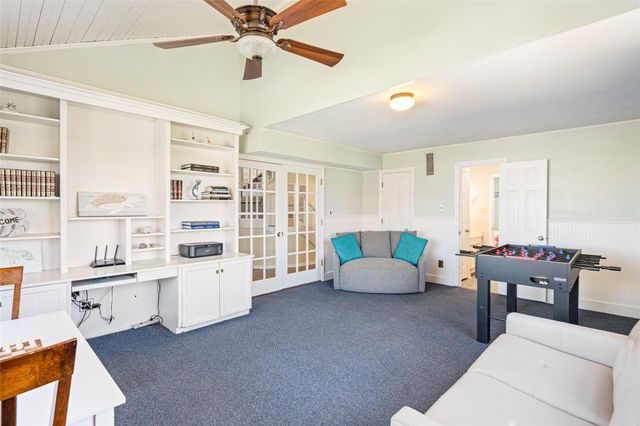 3040 Carioca Court, Crystal Beach, TX 77650