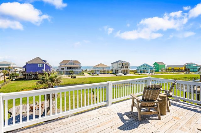 3040 Carioca Court, Crystal Beach, TX 77650