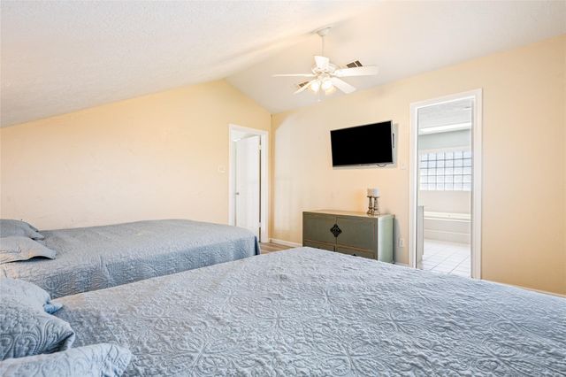 3040 Carioca Court, Crystal Beach, TX 77650