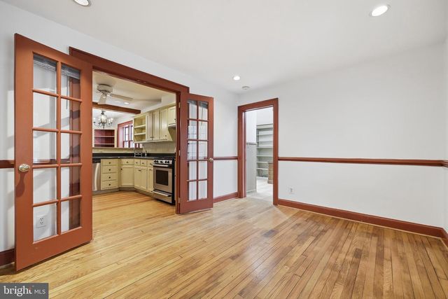 4701 ARGYLE AVE, Garrett Park, MD 20896