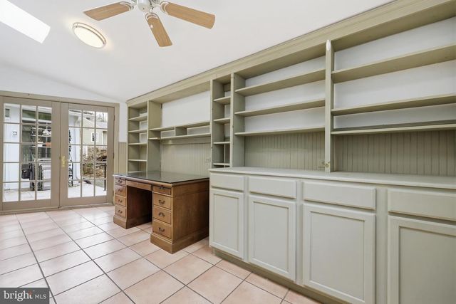 4701 ARGYLE AVE, Garrett Park, MD 20896