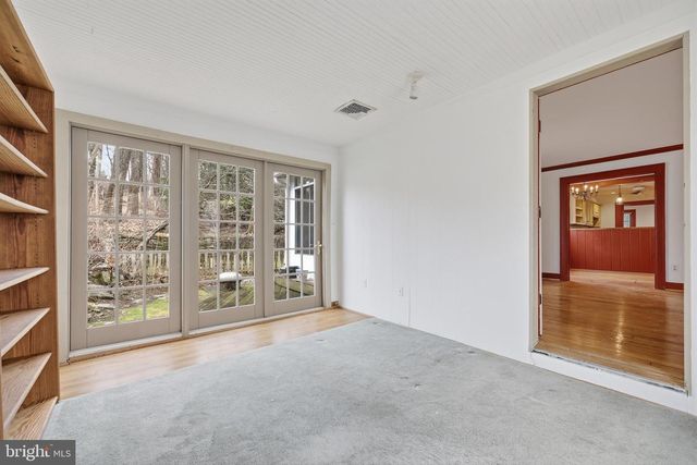 4701 ARGYLE AVE, Garrett Park, MD 20896