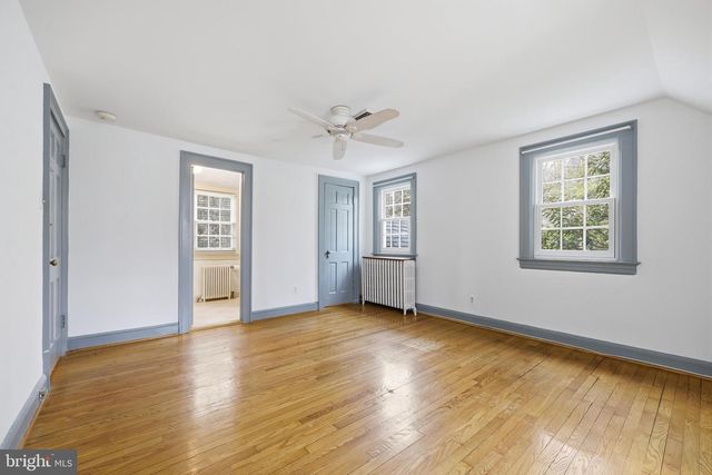 4701 ARGYLE AVE, Garrett Park, MD 20896