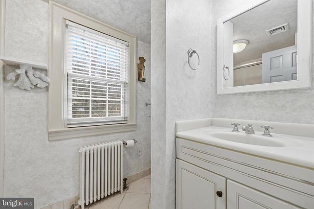 4701 ARGYLE AVE, Garrett Park, MD 20896