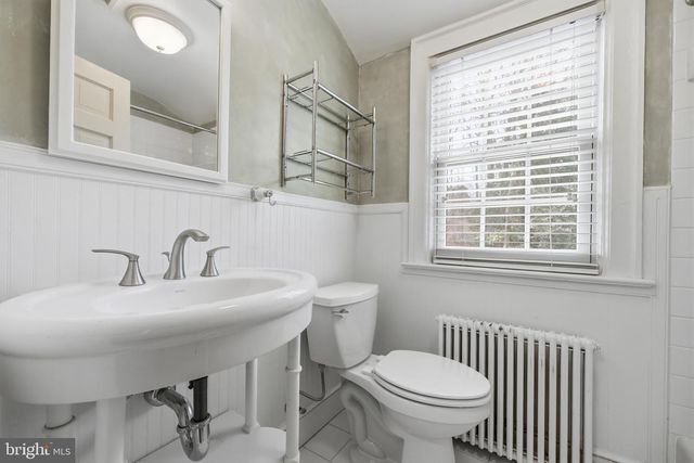 4701 ARGYLE AVE, Garrett Park, MD 20896