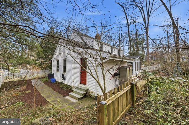 4701 ARGYLE AVE, Garrett Park, MD 20896