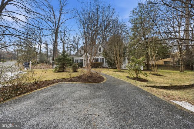 4701 ARGYLE AVE, Garrett Park, MD 20896