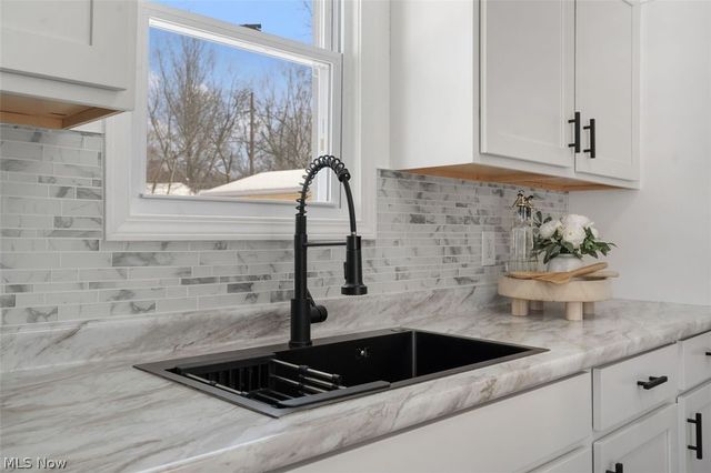 2401 Greenvale Road, Cleveland, OH 44121