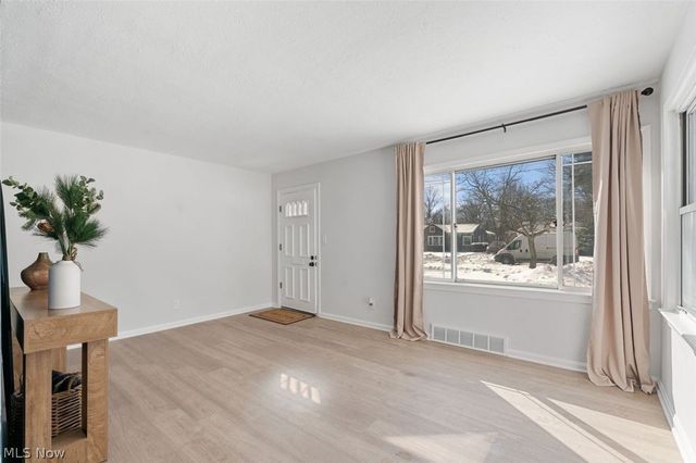 2401 Greenvale Road, Cleveland, OH 44121