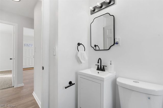 2401 Greenvale Road, Cleveland, OH 44121