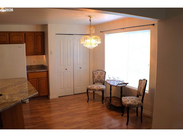 439 CHANDLER Dr, Roseburg, OR 97471