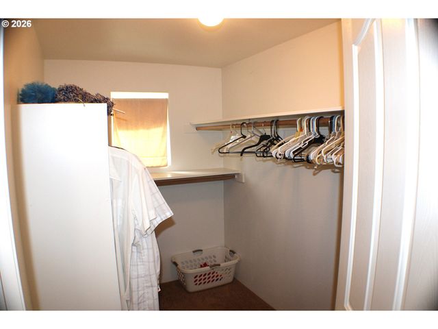 439 CHANDLER Dr, Roseburg, OR 97471