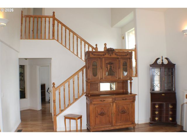 439 CHANDLER Dr, Roseburg, OR 97471