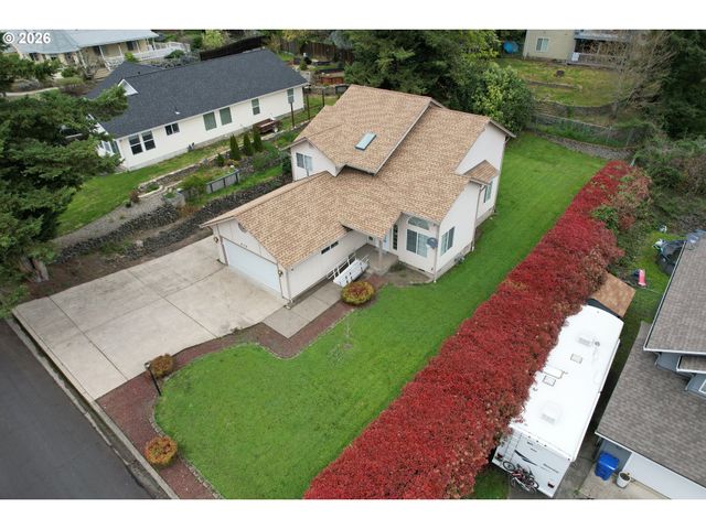 439 CHANDLER Dr, Roseburg, OR 97471