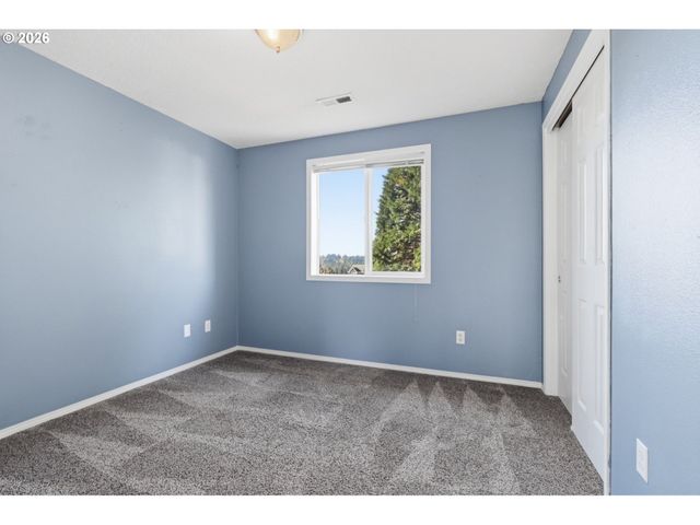 728 E HERITAGE Loop, La Center, WA 98629