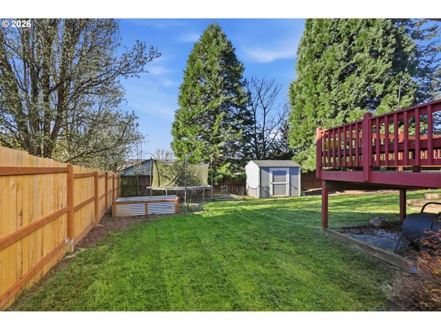 728 E HERITAGE Loop, La Center, WA 98629