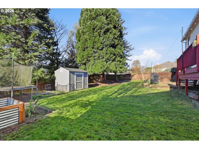 728 E HERITAGE Loop, La Center, WA 98629