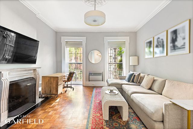 485 W 22ND Street, New York City, NY 10011