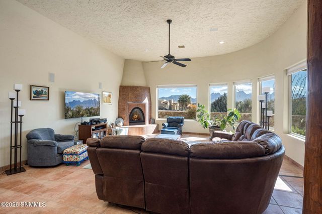 4250 Salvia Loop, Las Cruces, NM 88011