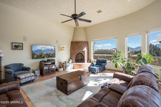 4250 Salvia Loop, Las Cruces, NM 88011