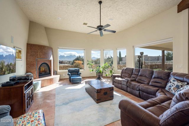 4250 Salvia Loop, Las Cruces, NM 88011