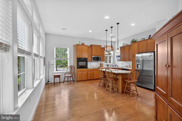 30 FARMVIEW LN, Lititz, PA 17543