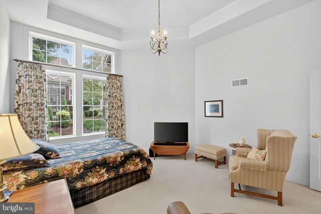 30 FARMVIEW LN, Lititz, PA 17543