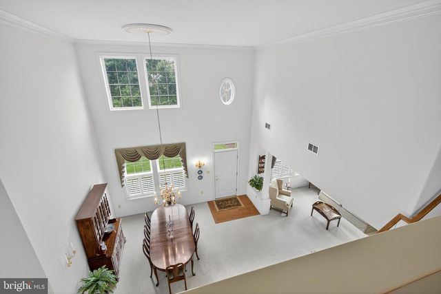 30 FARMVIEW LN, Lititz, PA 17543