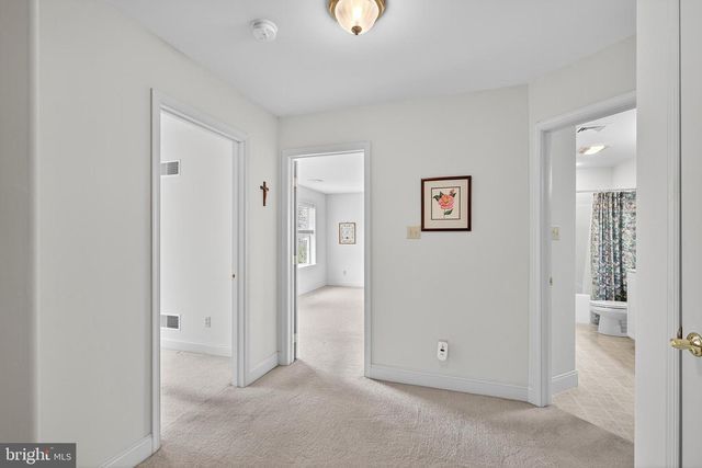 30 FARMVIEW LN, Lititz, PA 17543