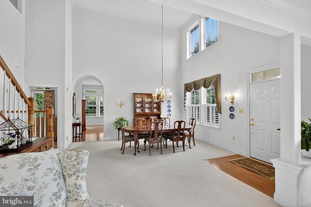 30 FARMVIEW LN, Lititz, PA 17543