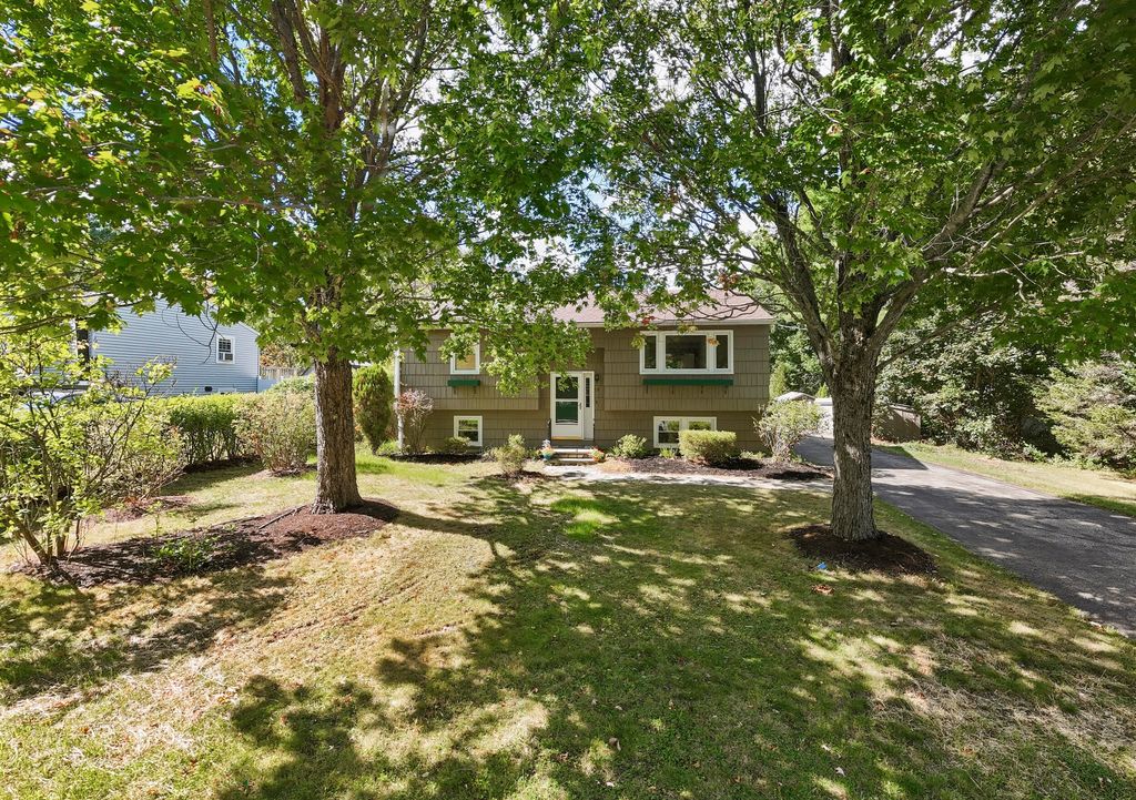19 Ellen Circle, Yarmouth, ME 04096 — photo 2